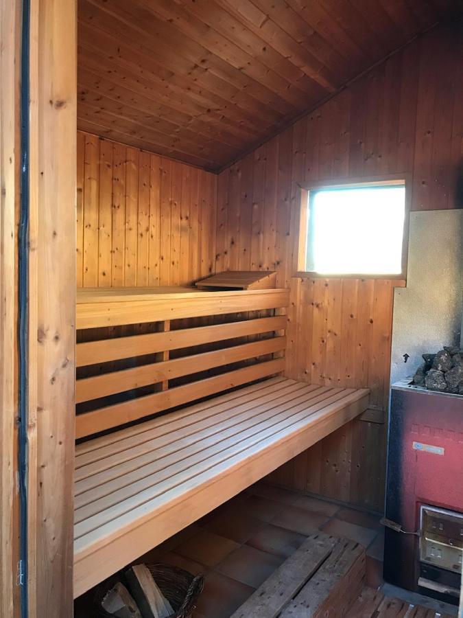 Gastehaus Eponada Villa Weisel Bagian luar foto