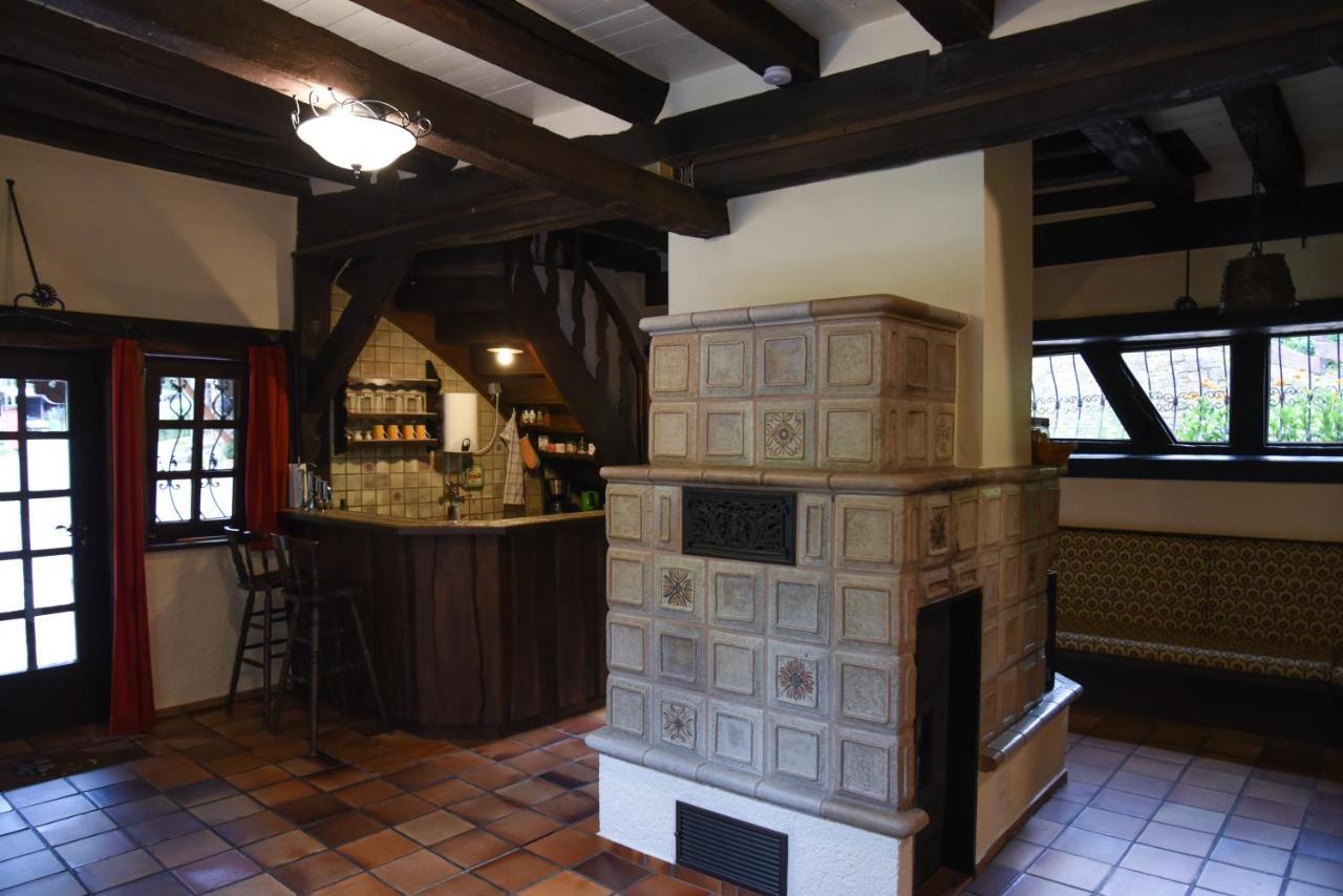 Gastehaus Eponada Villa Weisel Bagian luar foto