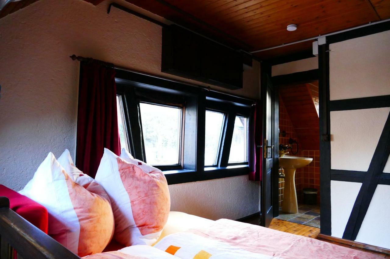 Gastehaus Eponada Villa Weisel Bagian luar foto