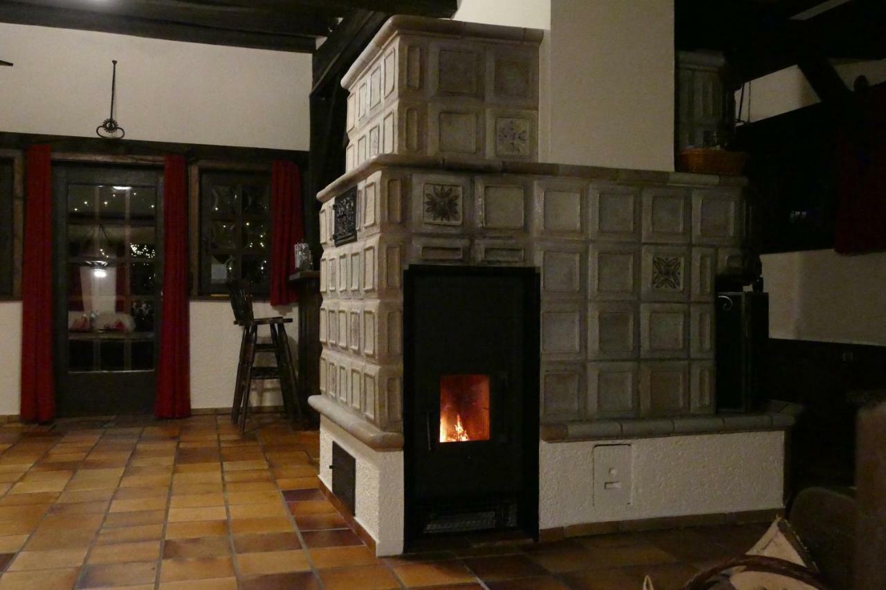 Gastehaus Eponada Villa Weisel Bagian luar foto